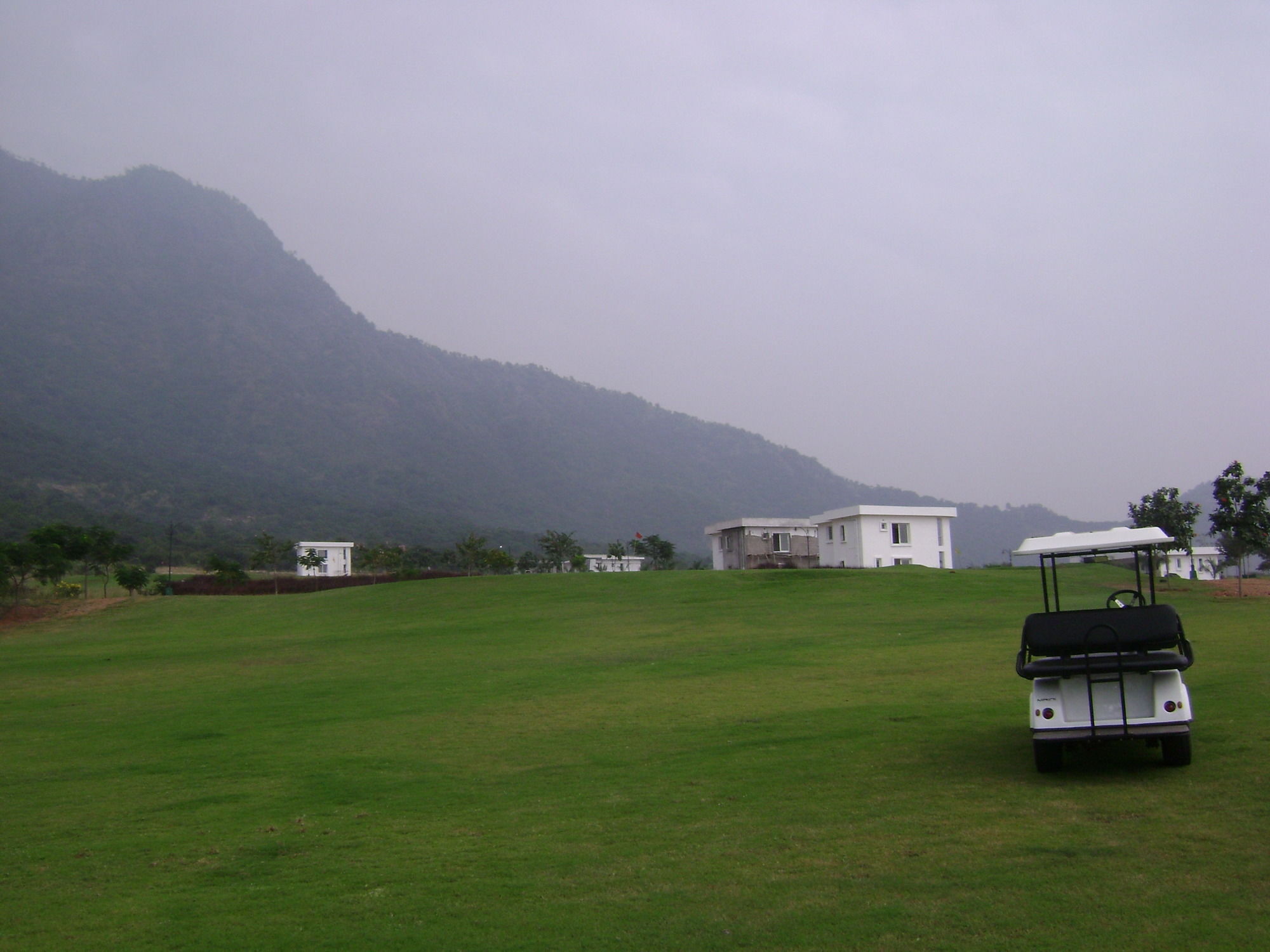 Oyo 24200 Bahri Beautiful Country 호텔 Ayyampālaiyam 외부 사진