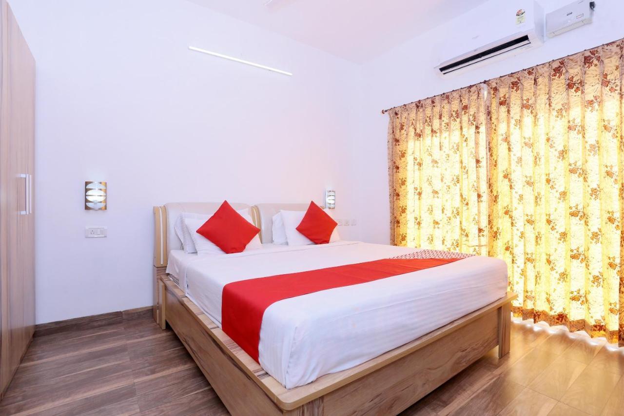 Oyo 24200 Bahri Beautiful Country 호텔 Ayyampālaiyam 외부 사진