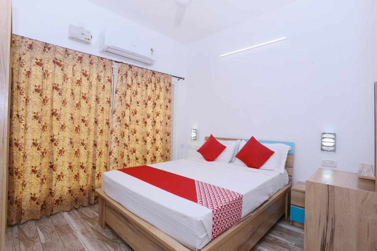 Oyo 24200 Bahri Beautiful Country 호텔 Ayyampālaiyam 외부 사진