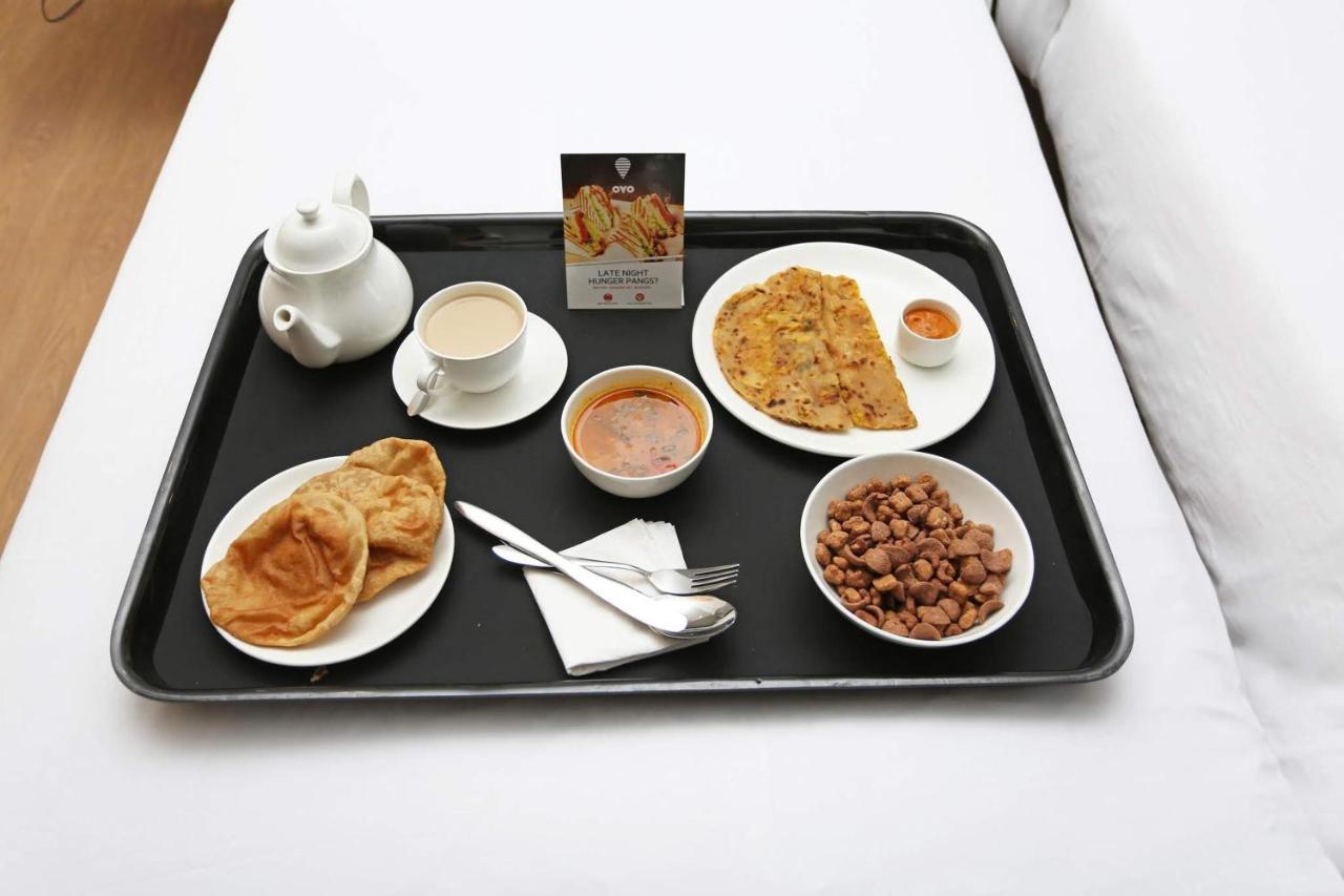 Oyo 24200 Bahri Beautiful Country 호텔 Ayyampālaiyam 외부 사진